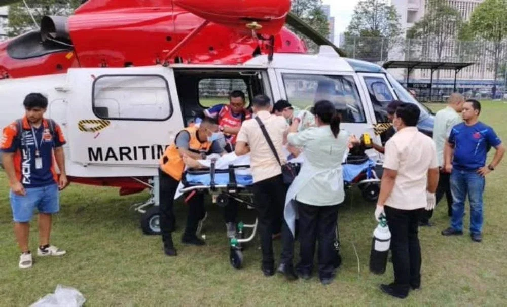 Misi pemindahan perubatan (MEDEVAC) itu dilaksanakan menggunakan helikopter AS-365 N3 Dauphin dengan tanda panggilan MEDEVAC 2 (M70-01 / MAR399C) yang diatur gerak dari SIC pada jam 12.50 tengah hari menuju ke HKL.
