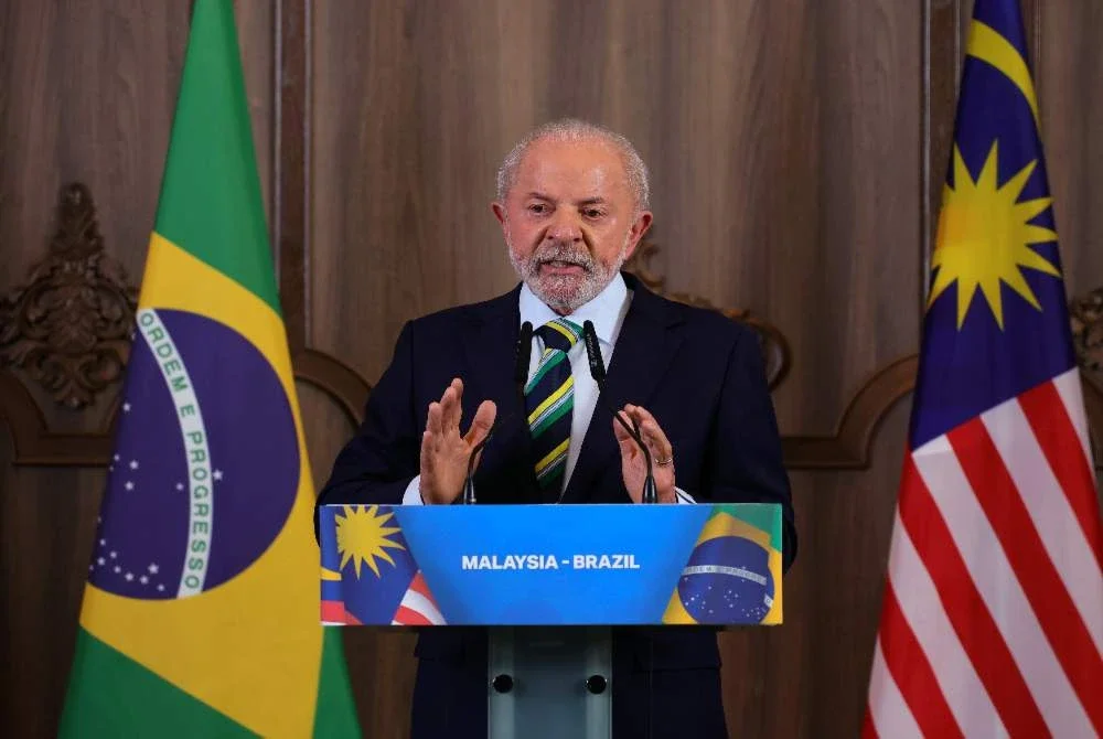 Lula da Silva bercakap semasa sidang media sempena Sidang Kemuncak ASEAN ke-47 dan Sidang Kemuncak Berkaitan pada Isnin. Foto Bernama