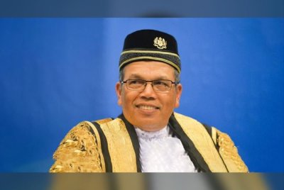 Bekas Ketua Hakim Negara, Tun Md Raus Sharif