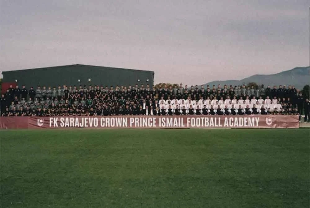 Akademi Bola Sepak FK Sarajevo – Tunku Mahkota Ismail.