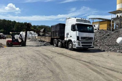 Kilang memproses sisa komponen elektronik (e-waste) secara haram di sebuah kilang di Jalan Bukit Tambun, Juru di sini terbongkar selepas diserbu dalam operasi khas Op Hazard pada Isnin.