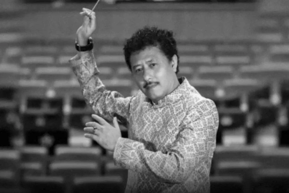 Konduktor Orkestra Tradisional Malaysia Istana Budaya Mohd Yazid Zakaria mengadu tidak sedap badan sebelum meninggal dunia.