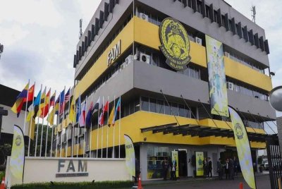 FAM dan tujuh pemain warisan Harimau Malaya menanti keputusan rayuan FIFA berhubung kes pemalsuan dokumen.