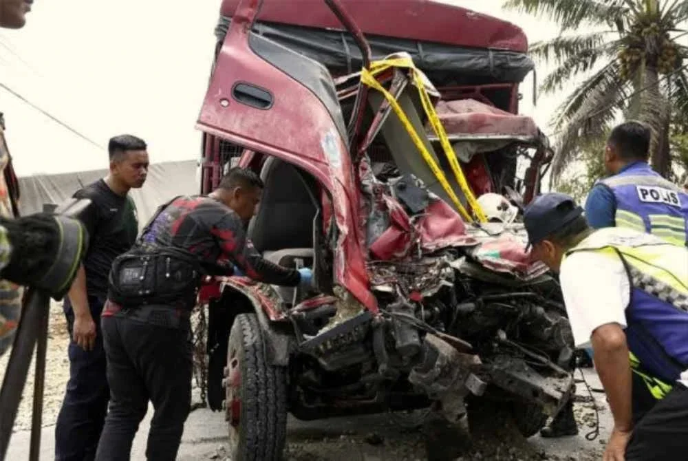 Punca utama nahas yang meragut sembilan nyawa anggota FRU di Teluk Intan, Perak Mei lalu disebabkan lori 'tipper' yang membawa batu kerikil melebihi 70 peratus atau 40,960kg daripada had Berat Dengan Muatan (BDM) yang dibenarkan.