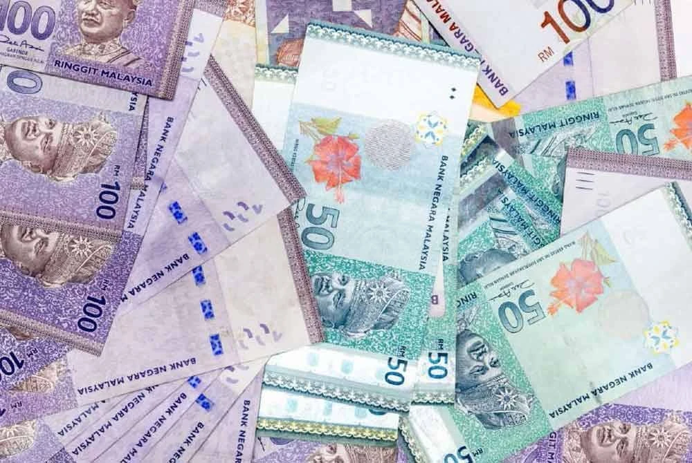 Pada sesi petang Jumaat, mata wang tempatan terus mengukuh berbanding dolar AS dengan pasangan dolar AS-ringgit mencecah RM4.1853. Gambar hiasan