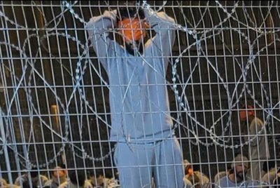 Tahanan Palestin didera oleh Israel .- Foto: Agensi