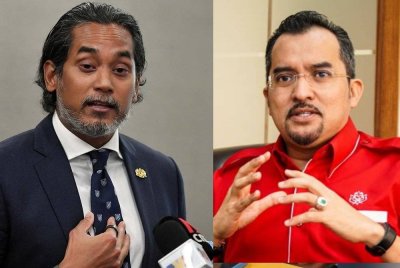 Khairy (kiri), Asyraf Wajdi