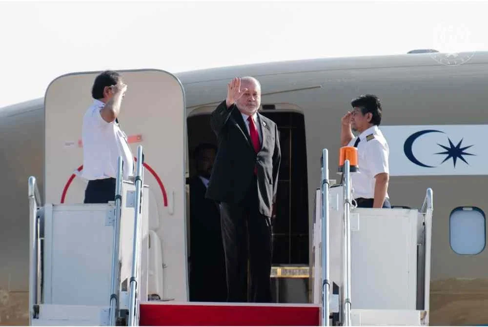 Sultan Ibrahim memulakan lawatan negara empat hari ke Arab Saudi. Foto Sultan Ibrahim Sultan Iskandar