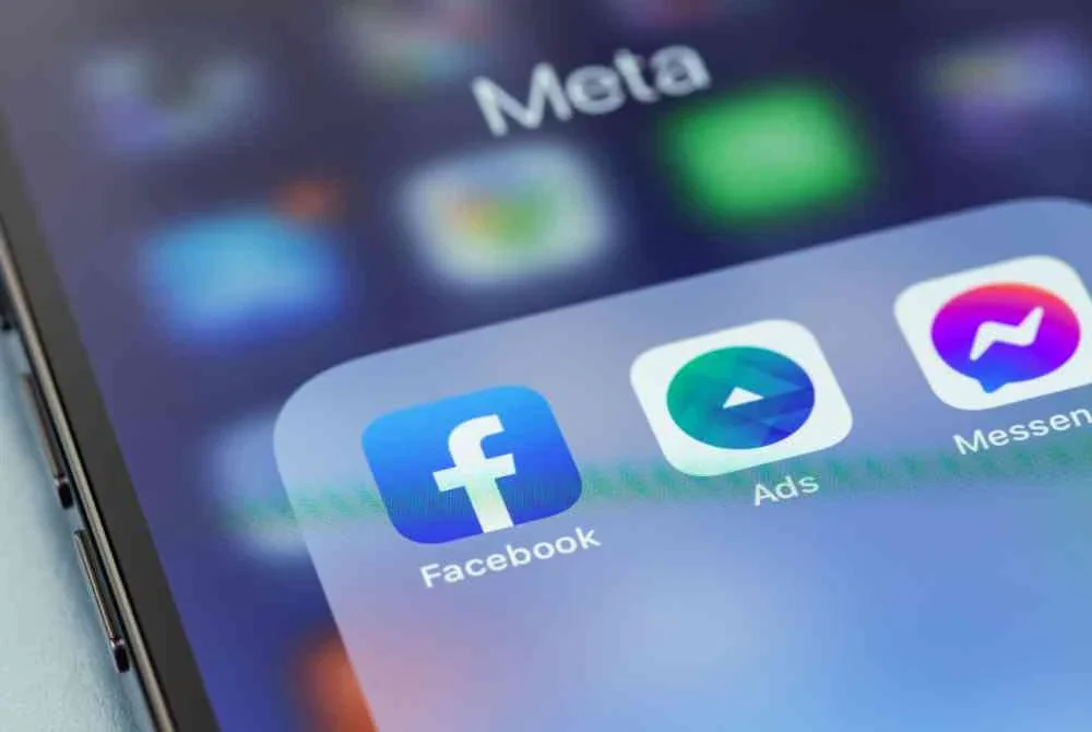 Polis menyiasat pemilik akaun Facebook buat hantaran jelik terhadap Menteri Besar Perak. Foto hiasan 123RF