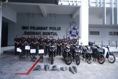 Dengan penahanan kedua-dua suspek Geng Ajoi, polis turut merampas motosikal dan komponen motosikal dianggarkan bernilai RM50,000.