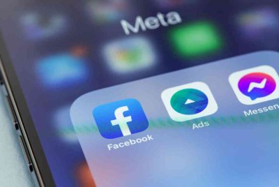 Polis menyiasat pemilik akaun Facebook buat hantaran jelik terhadap Menteri Besar Perak. Foto hiasan 123RF