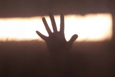 Mangsa dipercayai telah dirogol oleh lelaki dikenali.- Gambar hiasan