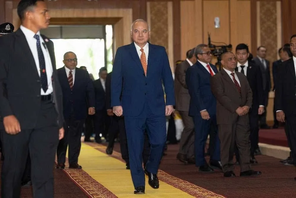 Sultan Nazrin Shah berkenan berangkat ke Majlis Perasmian Sambutan Bulan Integriti Nasional 2025 di Bangunan Perak Darul Ridzuan. - Foto BERNAMA