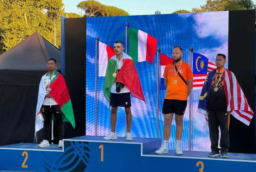 Muhammad Hafizuddin (kanan) sandaran negara untuk meraih pingat Kejohanan Petanque Asia di Cheras bermula Khamis. Foto MBSF.