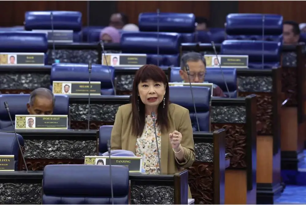 Hui Ying bercakap ketika Mesyuarat Ketiga Penggal Ketiga, Parlimen ke-15 Dewan Rakyat di Bangunan Parlimen hari ini. - Foto: Bernama