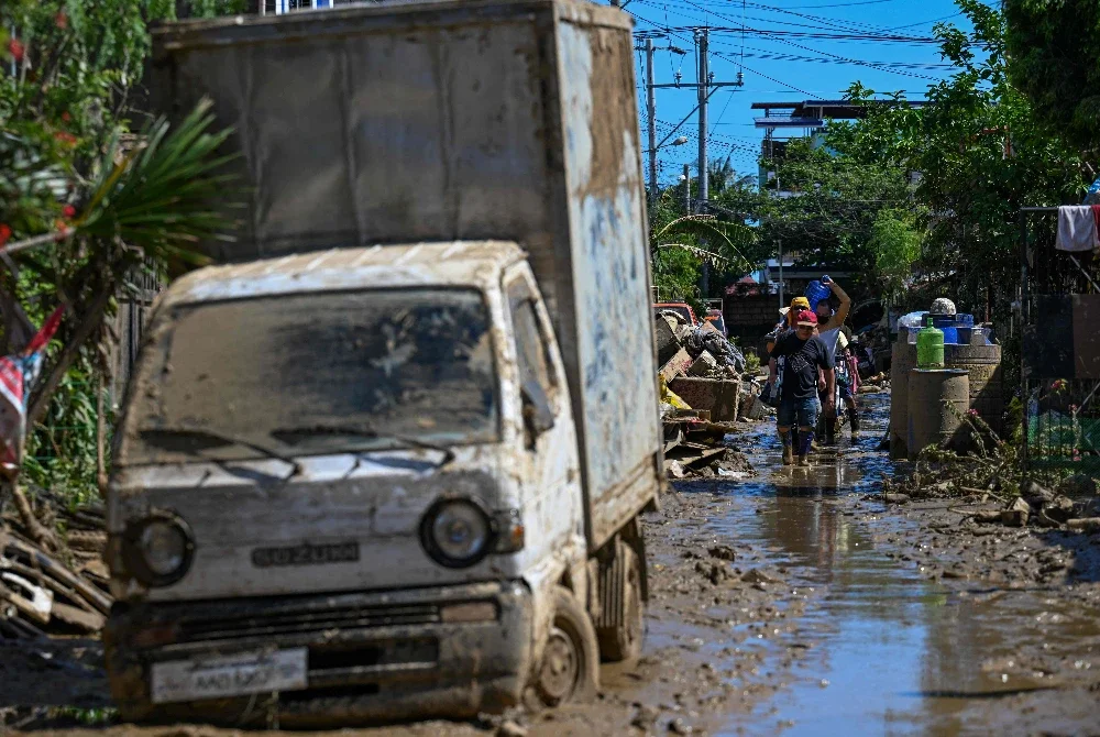 Presiden Filipina, Ferdinand Marcos Jr mengisytiharkan darurat susulan kemusnahan yang disebabkan oleh Taufan Kalmaegi. Foto AFP