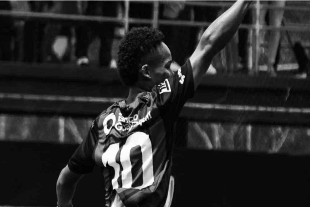 Nazareno maut selepas terkena peluru sesat di rumahnya di bandar pelabuhan Guayaquil di Ecuador pada Rabu.