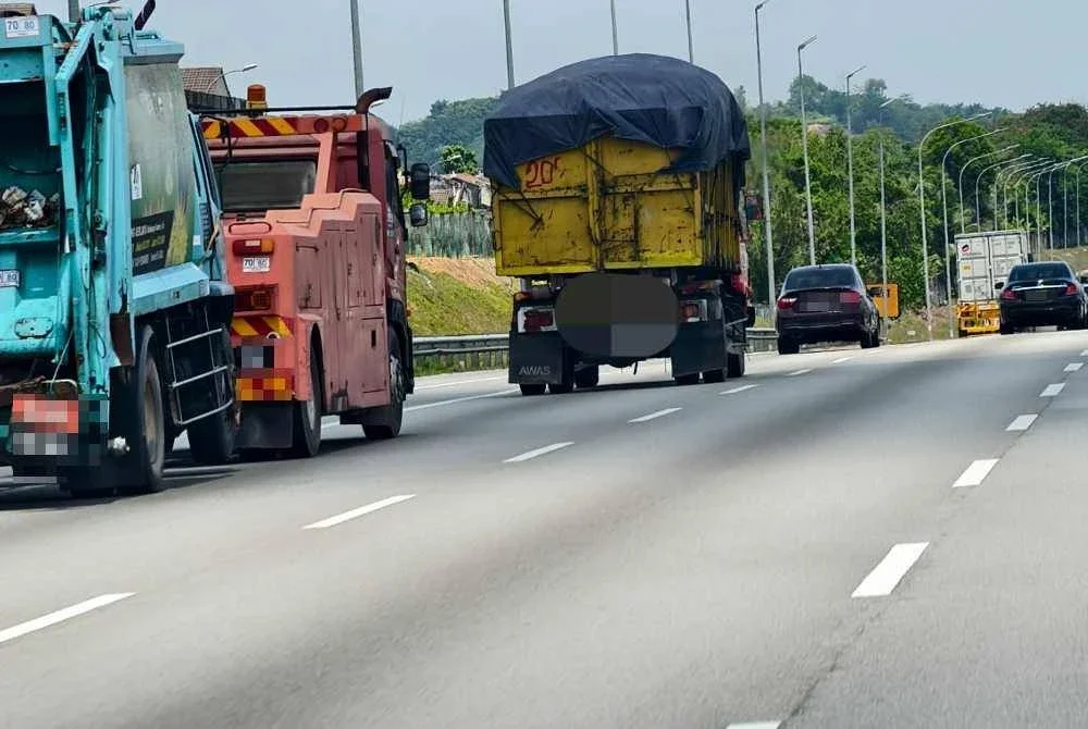 Sebanyak 3,275 kenderaan perdagangan dikenakan tindakan kerana kesalahan membawa lebih muatan dalam tempoh Januari hingga September tahun ini.