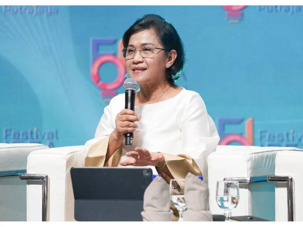 DR SHIRLEY CASTANEDA