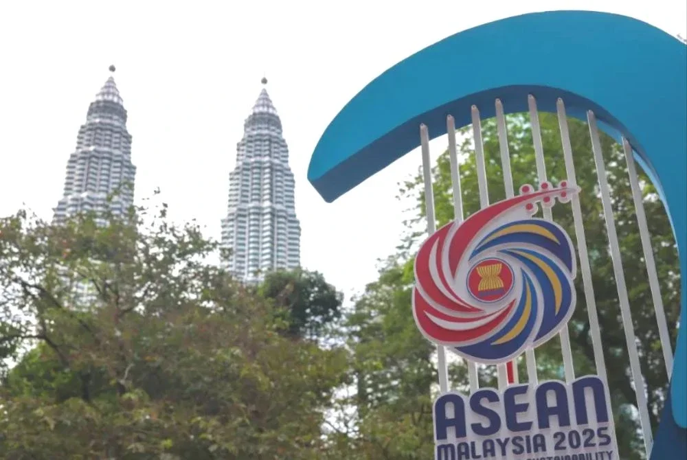 Malaysia muncul sebagai pemain diplomatik berpengaruh di Asia Tenggara.