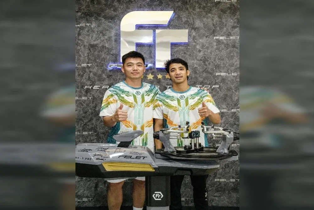 Wee Kiong (kiri) dan Azriyn kini di bawah naungan jenama tempatan, Felet.