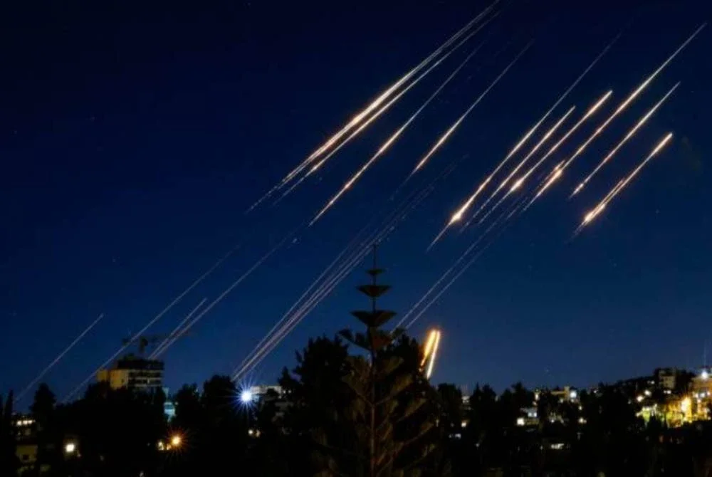 Bagi meruntuhkan sistem pertahanan Israel. -Agensi