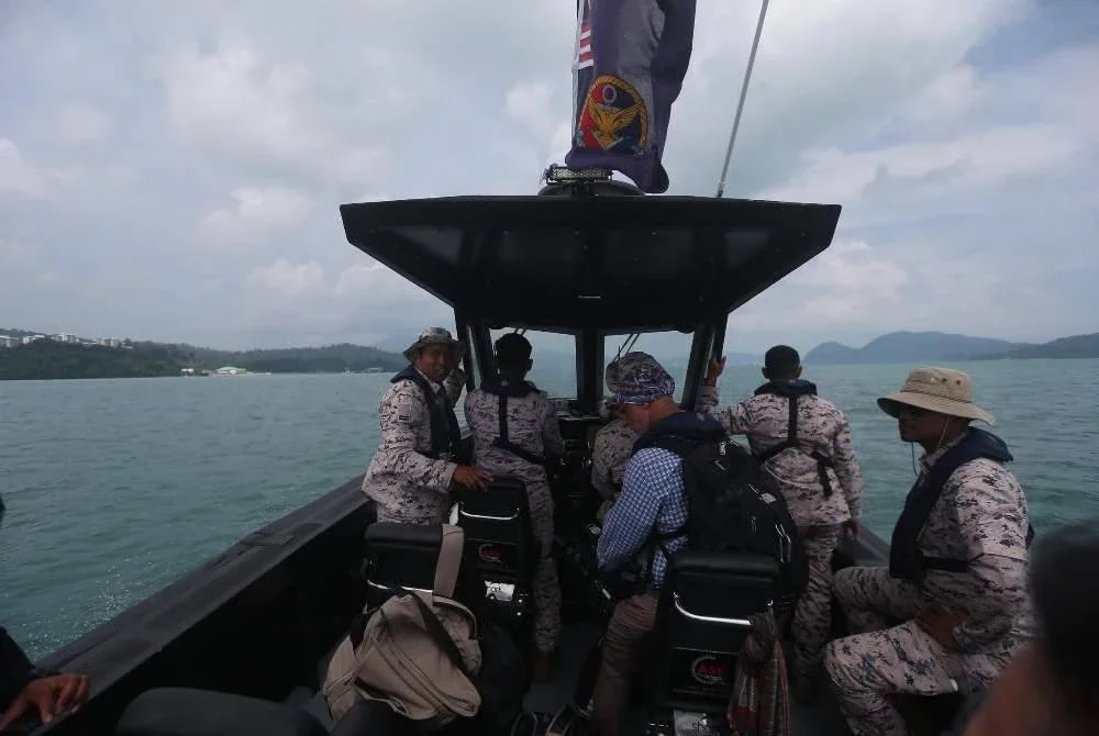 Radius pencarian diperluaskan kepada keluasan 272.78 batu nautika persegi.