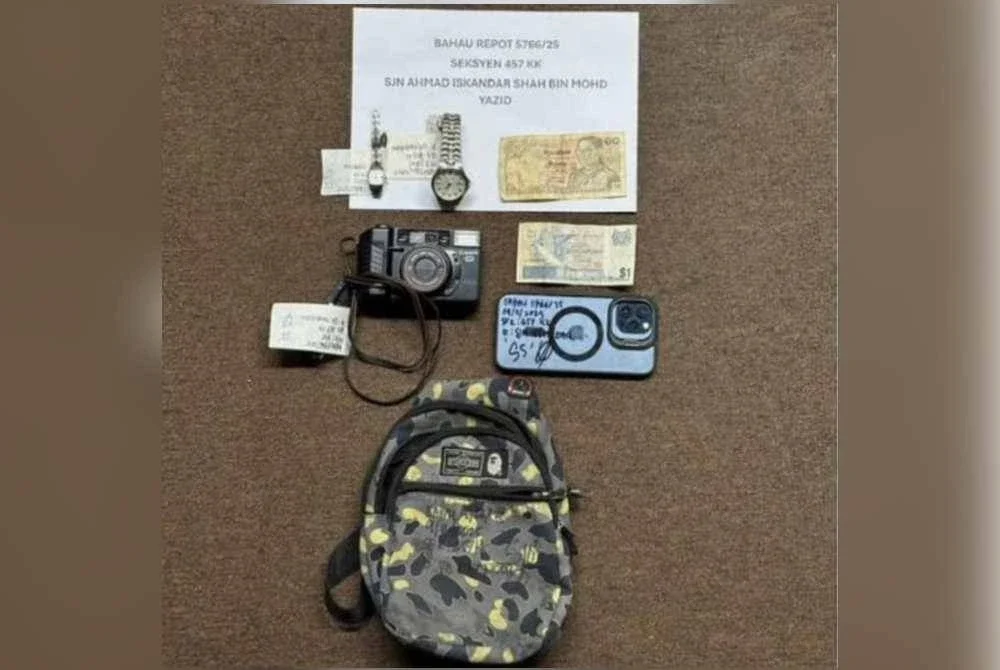 Antara barang yang dirampas daripada suspek.