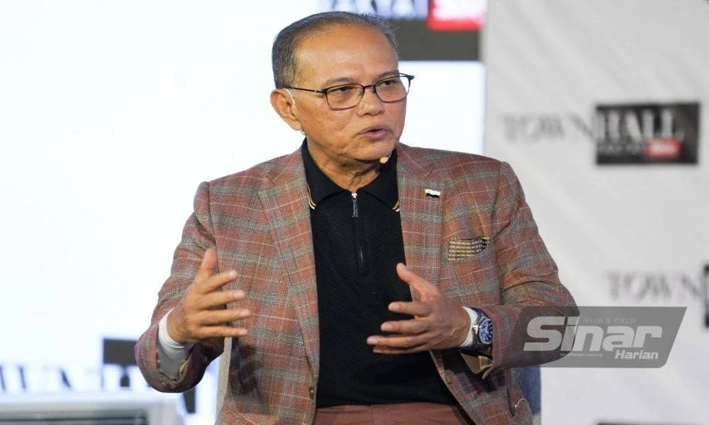  Wan Rosdy pada Program Town Hall Rakyat anjuran Sinar Harian di Dewan Datuk Seri Abdul Manan Ismail di sini pada Selasa. FOTO SINAR HARIAN - ROSLI TALIB 