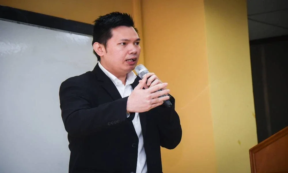 Collins Chong Yew Keat