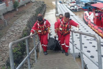 Penemuan mayat terbaharu itu melibatkan lima lelaki dewasa hasil operasi bersepadu bersama pelbagai agensi penyelamat pada Rabu. Foto Maritim Malaysia