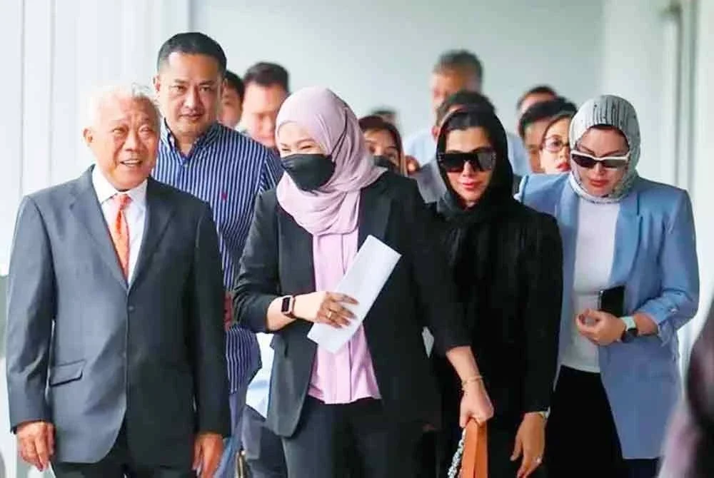 Bung Moktar dibenarkan untuk menangguhkan perbicaraan bela diri atas tiga pertuduhan rasuah berjumlah RM2.8 juta.