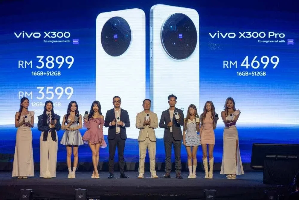 vivo Malaysia melancarkan telefon pintar flagship terbaharu dalam siri X, vivo X300 dan vivo X300 Pro.