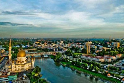 Dalam sejarah moden, Klang menjadi ibu negeri Selangor dari tahun 1875 hingga 1880, sebelum dipindahkan ke Kuala Lumpur. Foto hiasan