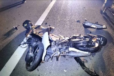 Seorang pembantu kedai makan di Singapura maut dalam kemalangan di Lebuhraya Utara-Selatan pada Khamis malam. Foto IPD Kluang