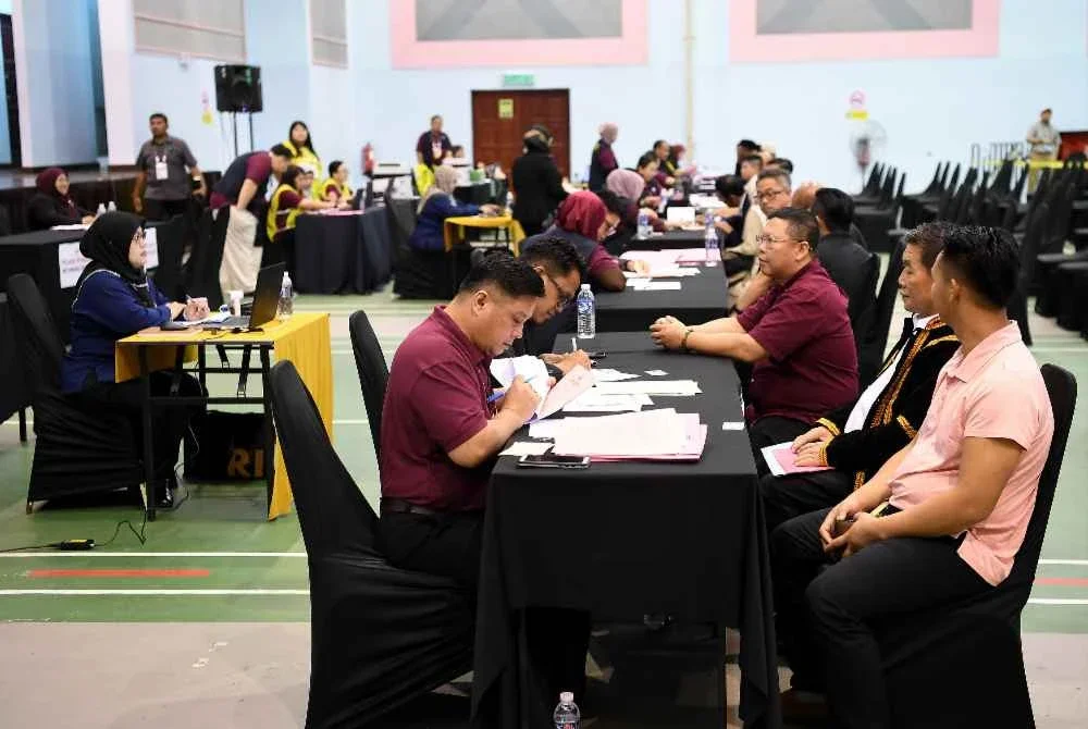 Suasana Dewan Maksak Kota Kinabalu yang dijadikan pusat penamaan calon bagi PRN Sabah ke-17 DUN N16 Karambunai, N17 Darau serta N18 Inanam pada Sabtu. Foto Bernama