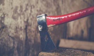 Mangsa dipukul dengan kapak sehingga maut. Gambar hiasan. 