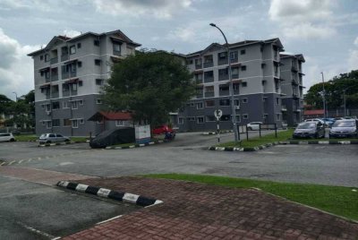 Penduduk mendakwa lambakan warga asing mungkin antara faktor berlakunya jenayah seperti itu.