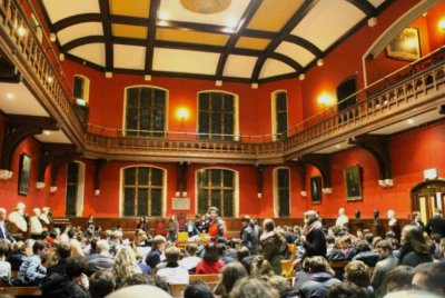 Oxford Union mengundi secara besar-besaran menyokong usul menyatakan Israel merupakan ancaman lebih besar kepada kestabilan serantau berbanding Iran. - Agensi
