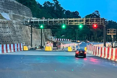 Sebelum ini, Genting Malaysia Berhad mengesahkan akan ada bayaran yang dikenakan untuk kenderaan yang memasuki Jalan Genting Highlands pada tarikh yang akan diumumkan kelak.