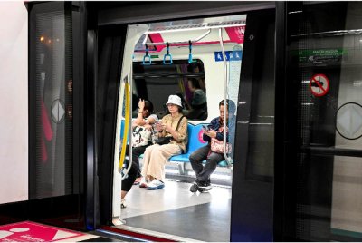 Kementerian bersama Prasarana Malaysia Berhad dan pihak berkuasa berkaitan sedang memberikan keutamaan penuh kepada aspek keselamatan, kebolehpercayaan operasi dan pematuhan teknikal, sebelum tarikh pembukaan dapat disahkan secara muktamad. - Foto: Bernama