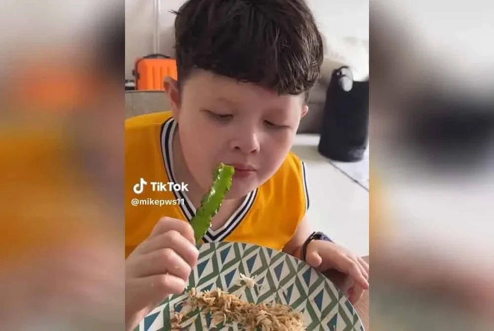 Pesakit PWS seperti Mikhael mempunyai rasa lapar berterusan.