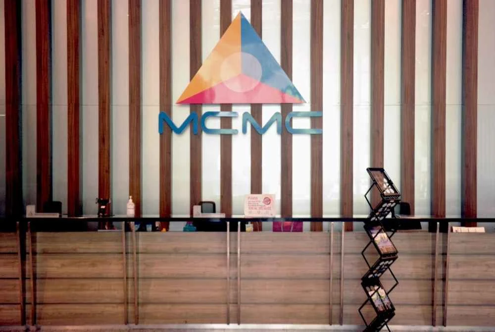 MCMC dengan kerjasama platform media sosial menurunkan 1,454 kandungan berkaitan 3R. Gambar hiasan