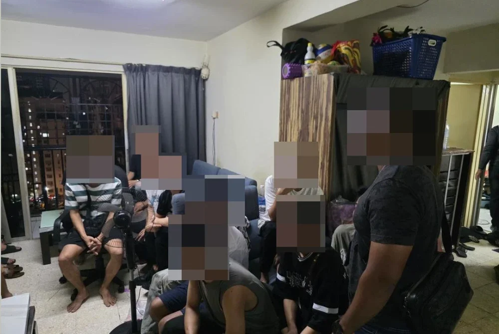 Kumpulan ini dipercayai beroperasi sejak enam bulan lalu dan memperoleh keuntungan dengan mengenakan bayaran tinggi yang dibayar menerusi dalam talian.