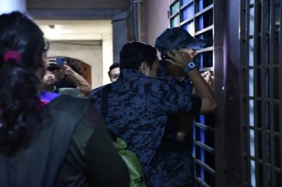 Pelbagai taktik digunakan warga asing bagi mengelakkan diri daripada diperiksa ketika operasi dijalankan.