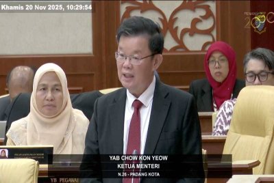 Kon Yeow pada Mesyuarat Kedua Penggal Ketiga Dewan Undangan Negeri Pulau Pinang ke-15 di sini pada Khamis.