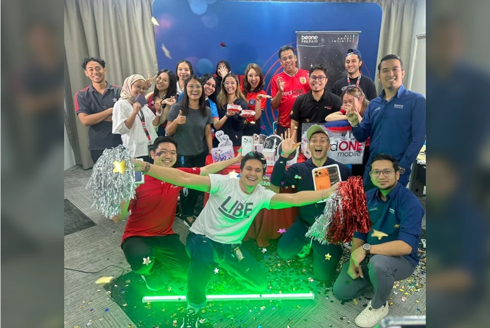 Cabutan Ohsem 11.11 secara siaran langsung di platform Facebook serta TikTok rasmi redONE Mobile dengan mengumumkan 38 pemenang bertuah dengan dua daripada merupakan pemenang tambahan.