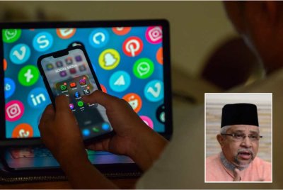 Ibu bapa perlu lebih cakna dan memantau tingkah laku anak sejak kecil terutama dalam konteks penggunaan media sosial. Gambar kecil: Hushim