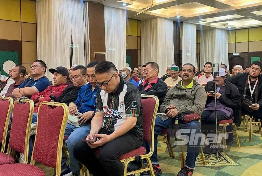 Mereka yang hadir mendengar ceramah di Kota Bharu pada Jumaat.