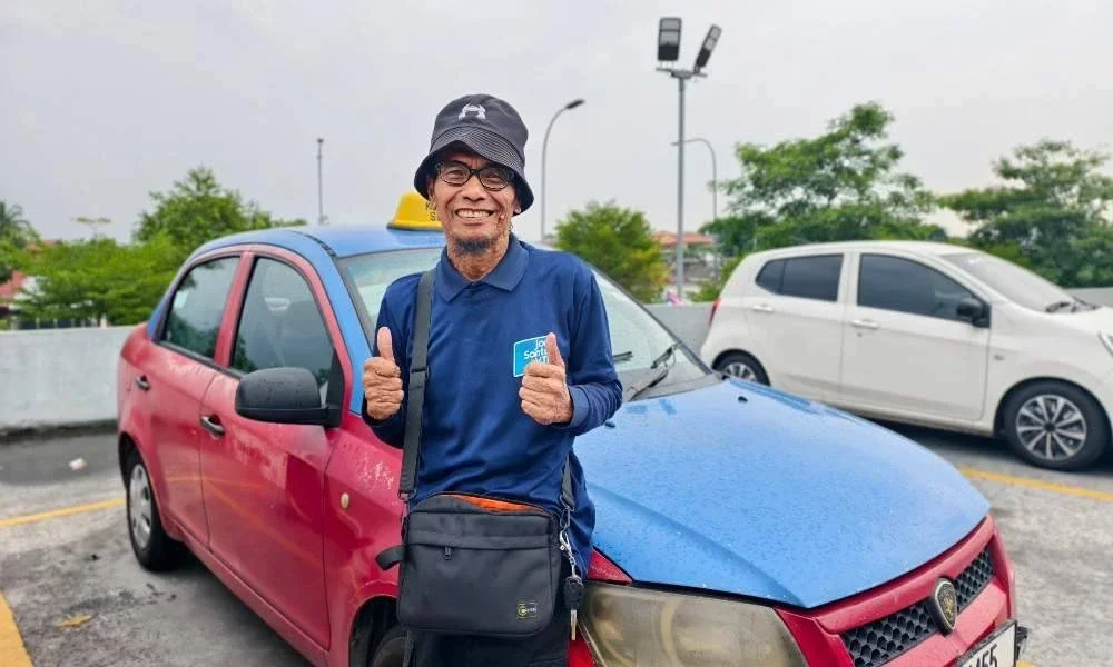 Mohamad Safie tidak disangka bantuan kecil diberi dibalas ganjaran tidak disangka-sangka dari ALLAH